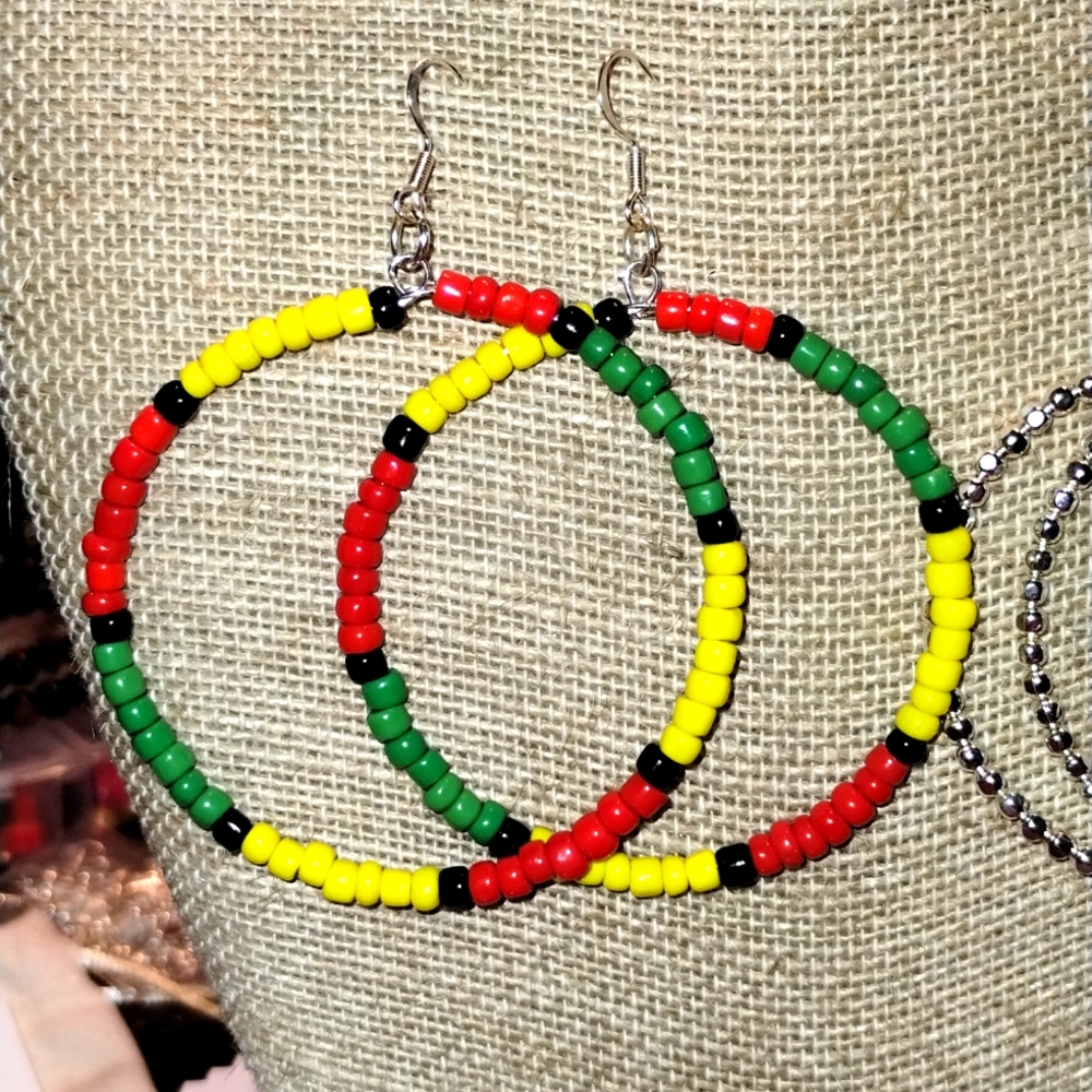 Large Rasta color hoop earrings ♥️💛💚🖤